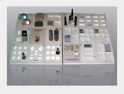 深圳源艺坊 专业定制化妆品亚克力展示架，助力品牌形象升级