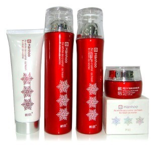 专柜批发美容化妆品工具与精细化学品 构建全方位美妆供应链